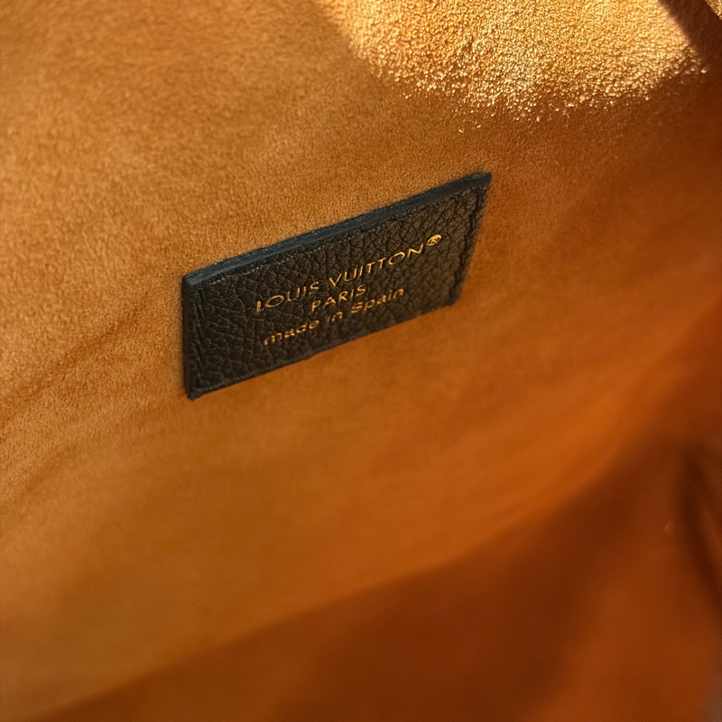 Louis Vuitton Low Key Hobo 水桶包-9
