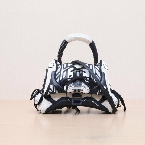 BALENCIAGA 黑白網布Hourglass沙漏S碼球鞋包肩背包