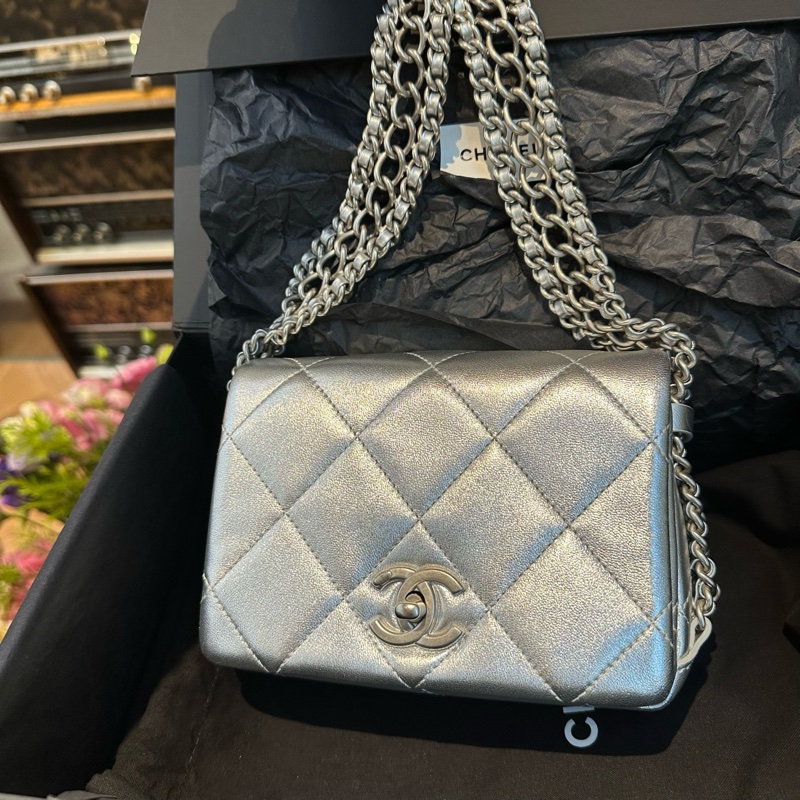 ✨99新 香奈兒/Chanel  22P 銀色瀑布腋下鏈條包單肩包 配件：塵袋-1