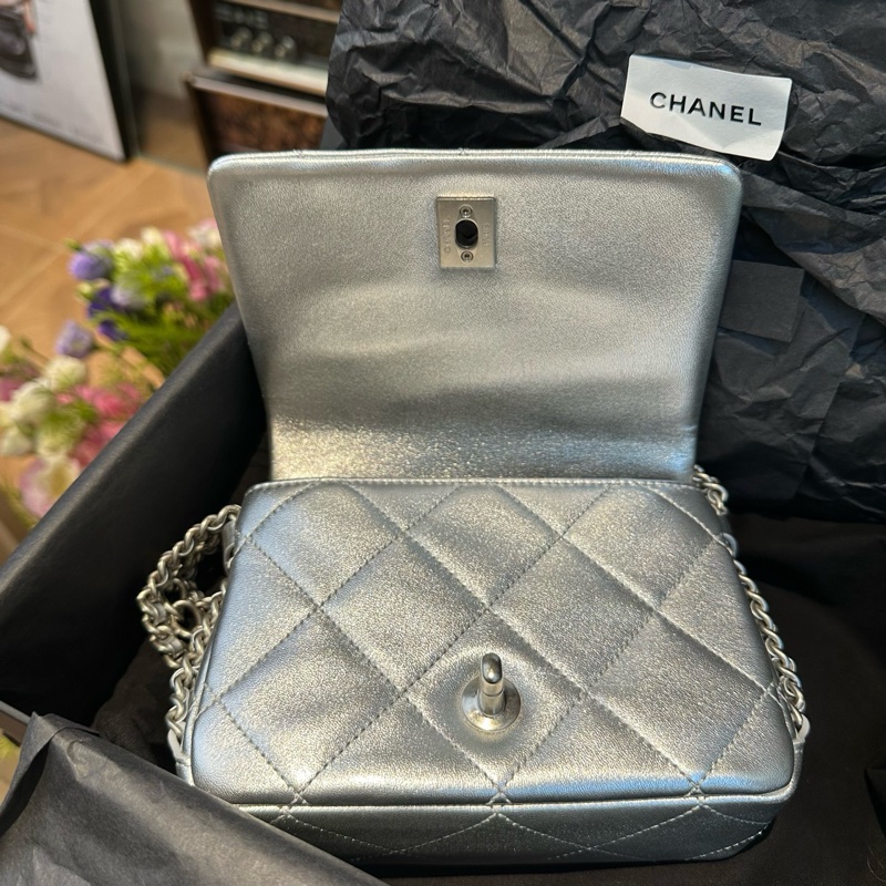 ✨99新 香奈兒/Chanel  22P 銀色瀑布腋下鏈條包單肩包 配件：塵袋-4