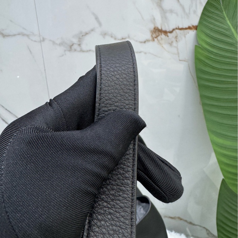聖羅蘭 Saint laurent hobo粒面牛皮水桶包 單肩腋下包 手提包 軟fufu的粒面牛皮-6