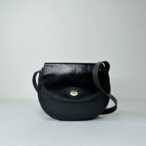 DIOR 黑色粒面皮革斜背包