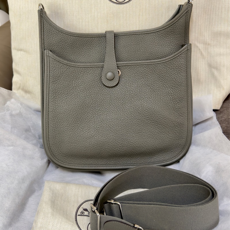 HERMES 愛馬仕 Evelyn’s Bag 29 W刻 (2024)積雨雲灰 防塵袋/原廠背帶-1