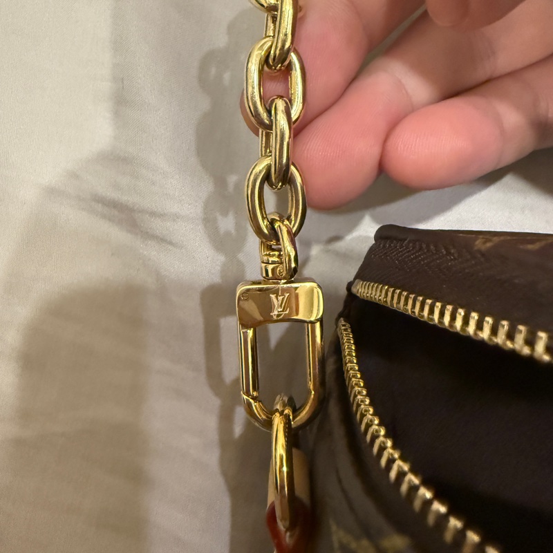 Louis Vuitton Mini Bumbag M82335-15