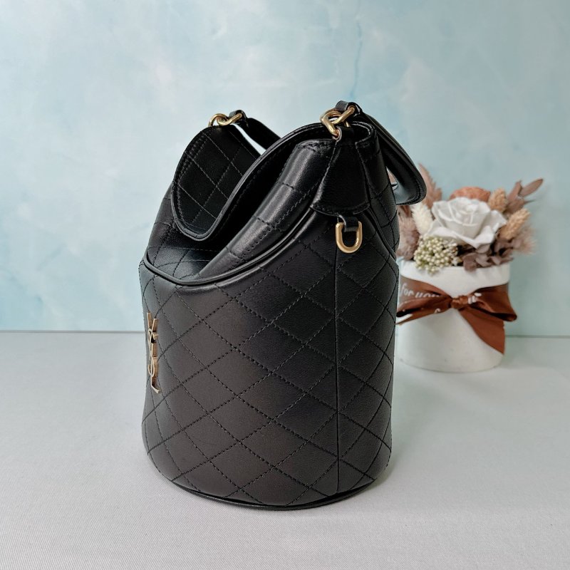 YSL Gaby Bucket黑金羊皮水桶包-2