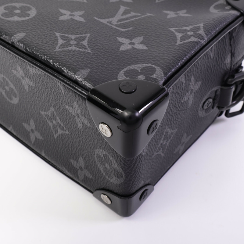 LOUIS VUITTON Monogram Eclipse Mini Soft Trunk肩背袋-10