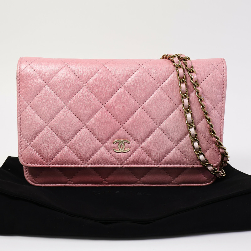 CHANEL 牛皮皮革WOC Wallet On Chain鏈帶肩背袋-9