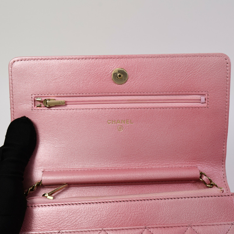 CHANEL 牛皮皮革WOC Wallet On Chain鏈帶肩背袋-14