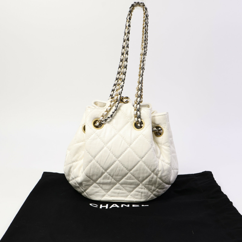CHANEL 羊皮皮革Drawstring Bucket鏈帶肩背袋-9