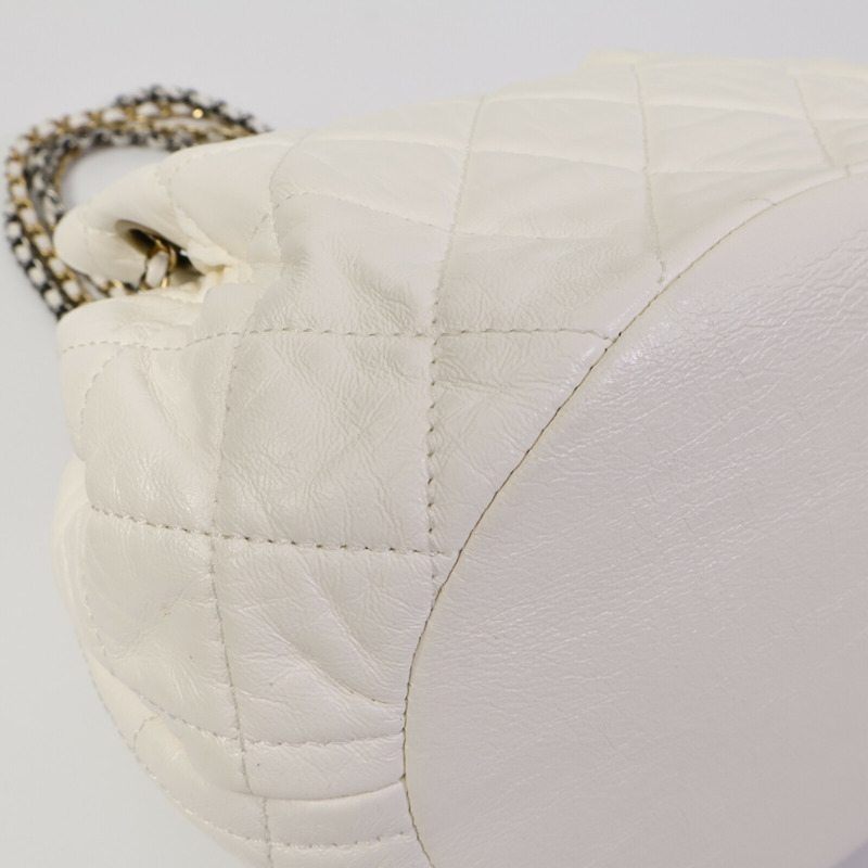 CHANEL 羊皮皮革Drawstring Bucket鏈帶肩背袋-11