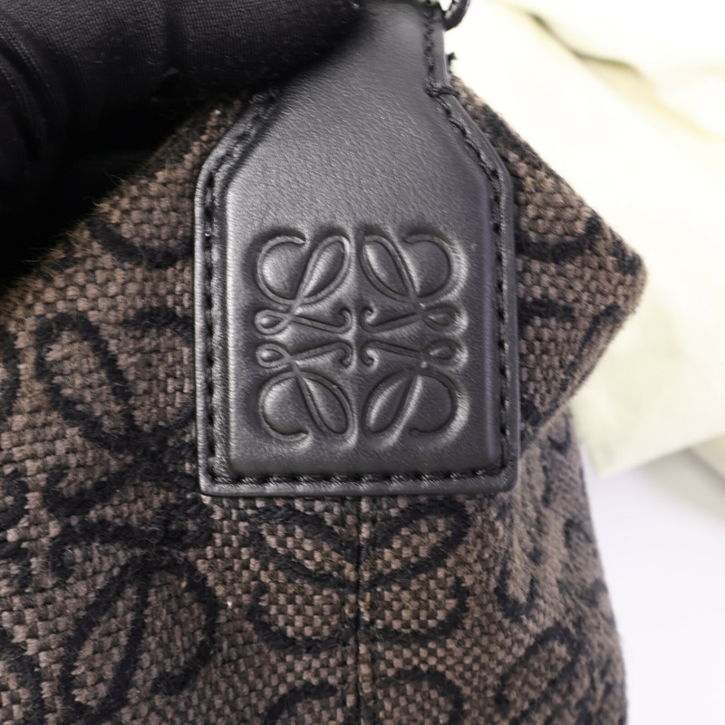 LOEWE 帆布Cubi Anagram肩背袋-7