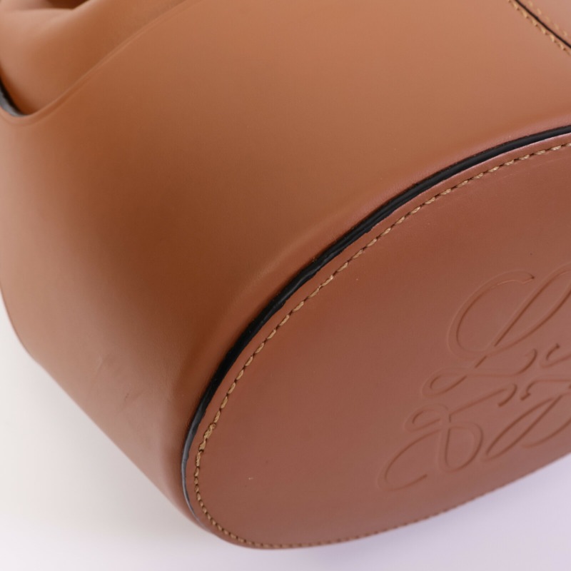 LOEWE 牛皮皮革Balloon Small肩背袋-11
