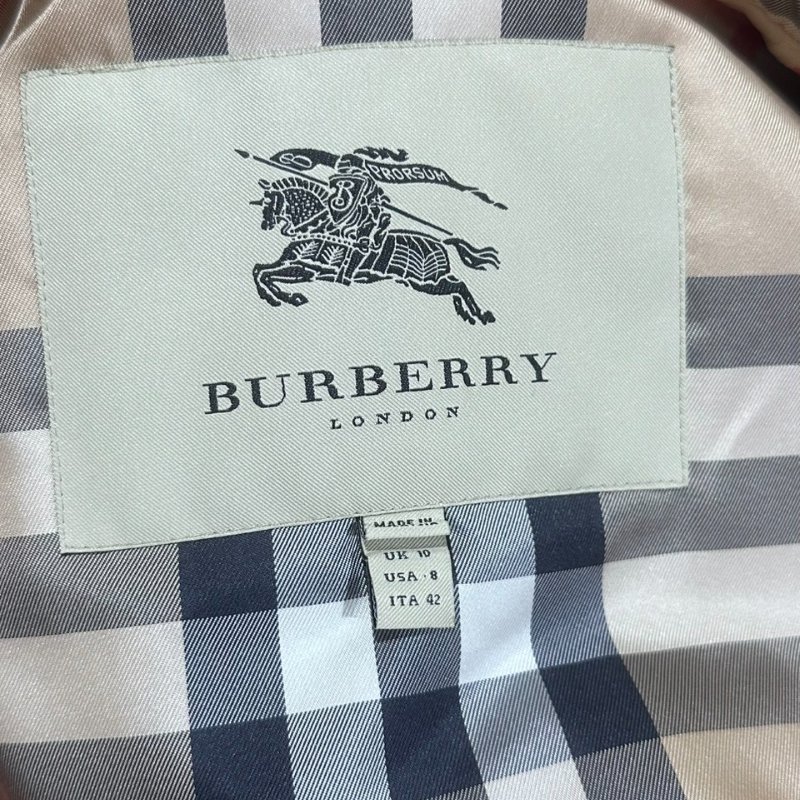 【美收精品】BUBERRY 毛頂級款浣熊毛帽羽絨連帽外套 5-407【隔月月中將轉賣至日本 上架期限30天】-6