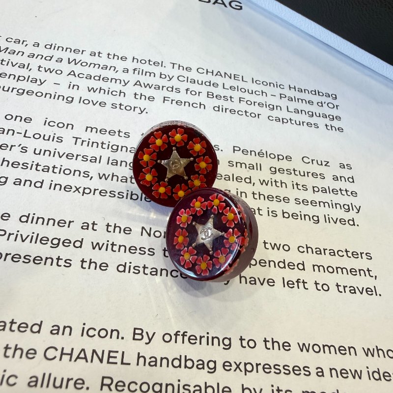 CHANEL酒紅花朵星星圓形耳環-1