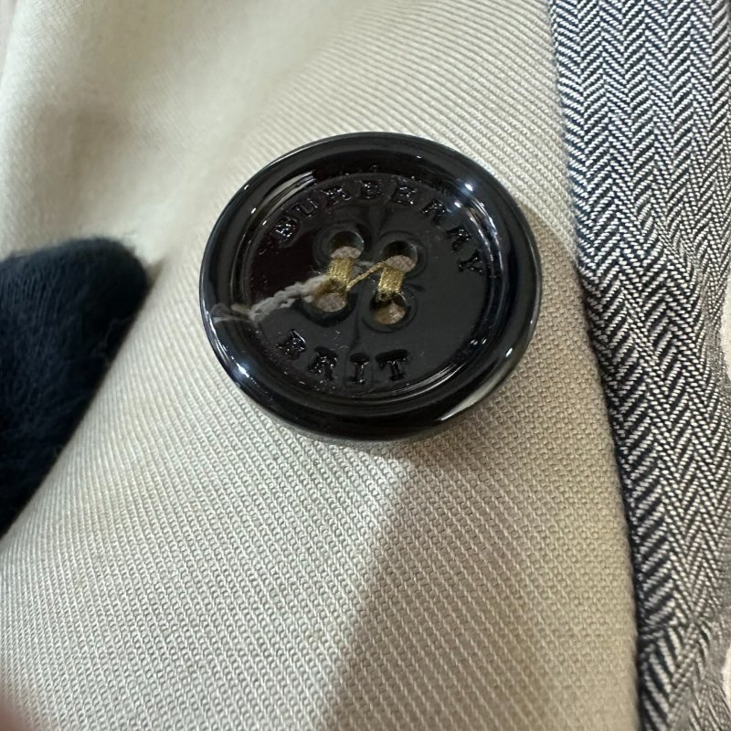【美收精品】Burberry 米色風衣造型夾克 5-515【隔月月中將轉賣至日本 上架期限30天】-5