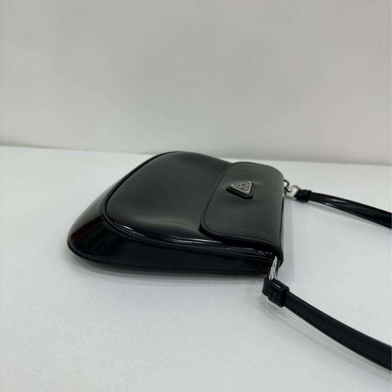 Prada cleo 黑色腋下包 尺寸22×15.5×4cm-3