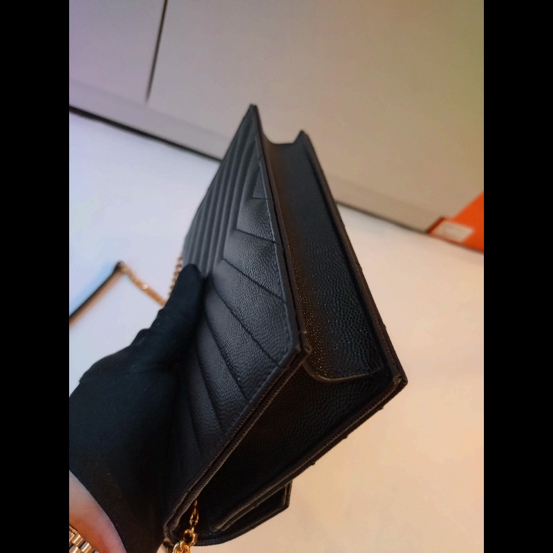 YSL 金鍊黑荔枝皮V格紋鍊帶小包 WOC-7