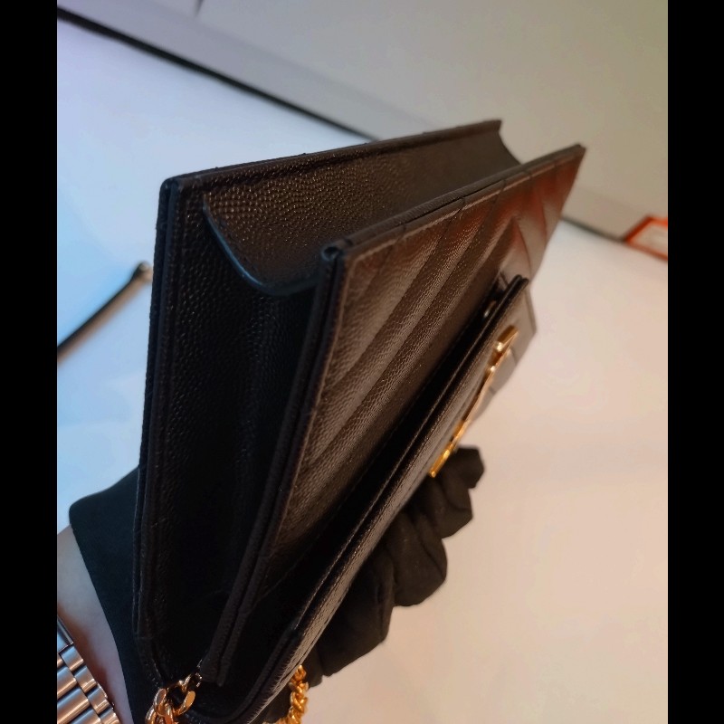 YSL 金鍊黑荔枝皮V格紋鍊帶小包 WOC-13