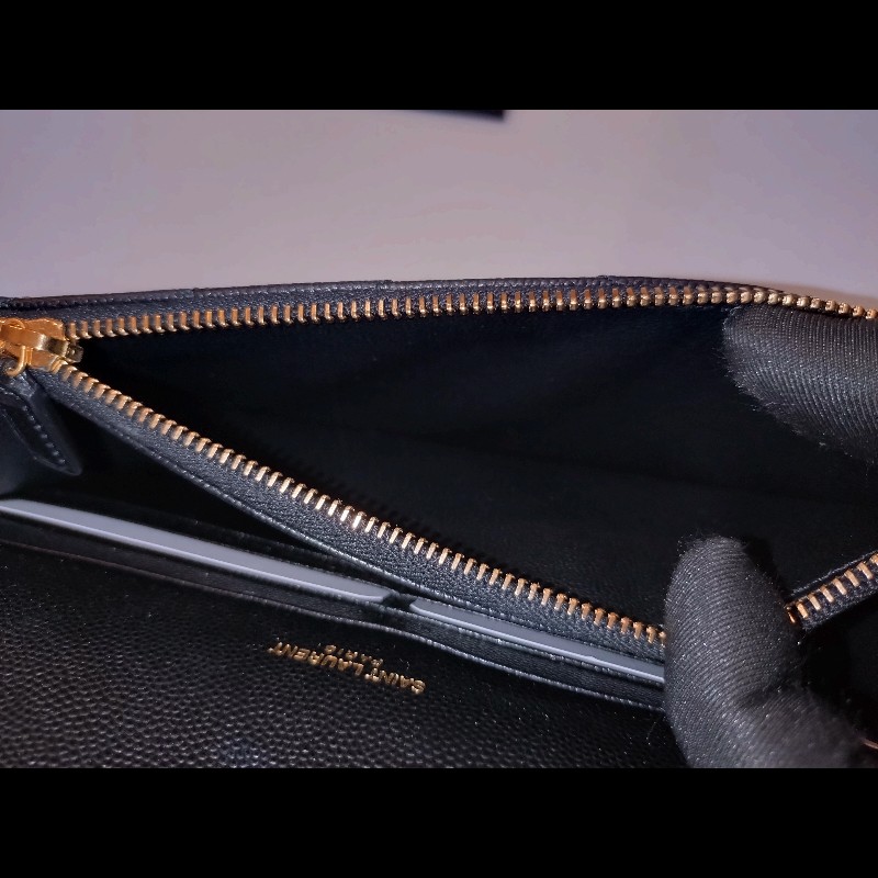 YSL 金鍊黑荔枝皮V格紋鍊帶小包 WOC-17