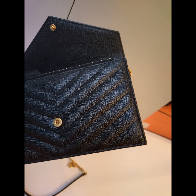 YSL 金鍊黑荔枝皮V格紋鍊帶小包 WOC-20