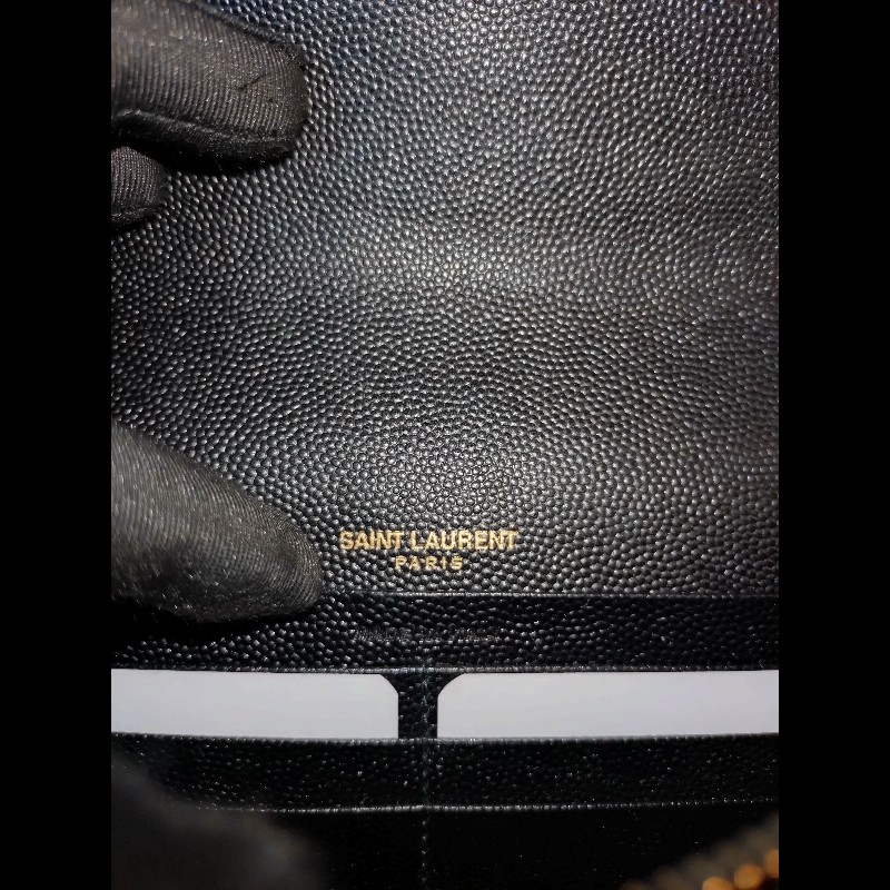 YSL 金鍊黑荔枝皮V格紋鍊帶小包 WOC-23