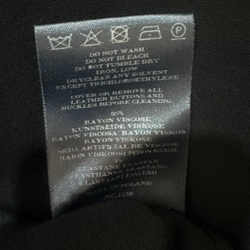 【美收精品】Burberry 涼感螺縈95%黑色長袖上衣 5-509【隔月月中將轉賣至日本 上架期限30天】-11