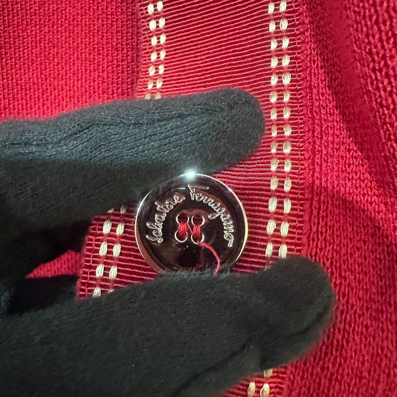【美收精品】Ferragamo 棉質Logo鈕扣縫線針織紅色外套 5-506【隔月月中將轉賣至日本 上架期限30天】-7