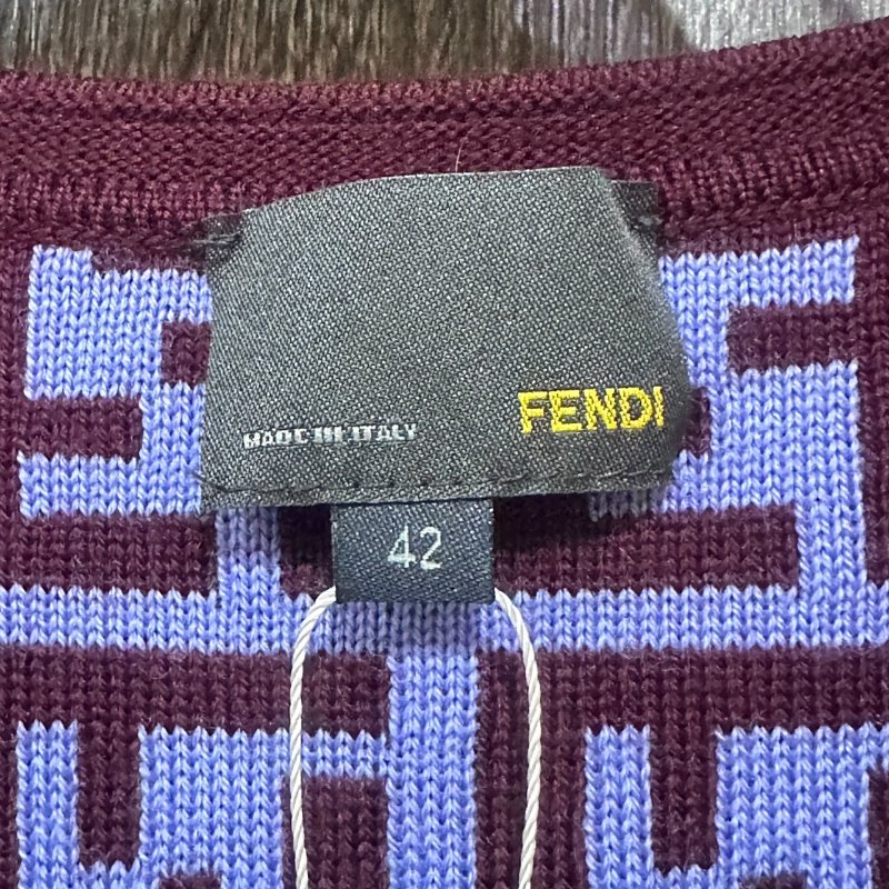 【美收精品】FENDI Zucca老花淺靛色咖啡條紋針織開襟外套(無內標籤) 5-502【隔月月中將轉賣至日本 上架期限30天】-4