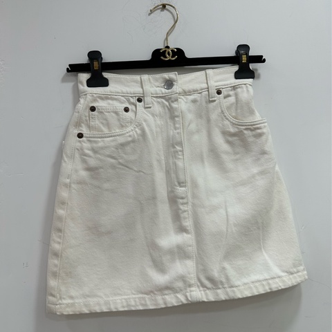 Prada/Prada 背後三角標純色牛仔短裙 36碼