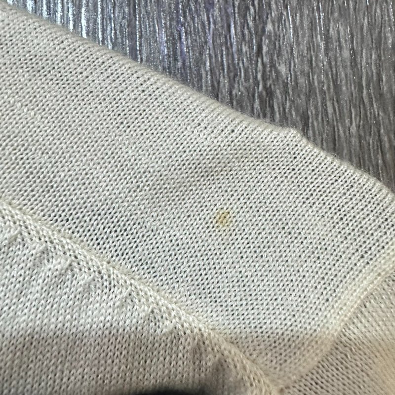 【美收精品】5-495 Dior 米色羊毛軟針織上衣【隔月月中將轉賣至日本 上架期限30天】-4
