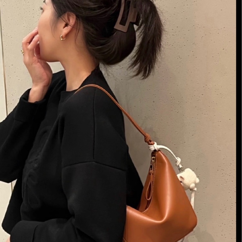 全新✨LOEWE Mini Hammock hobo 棕色-3