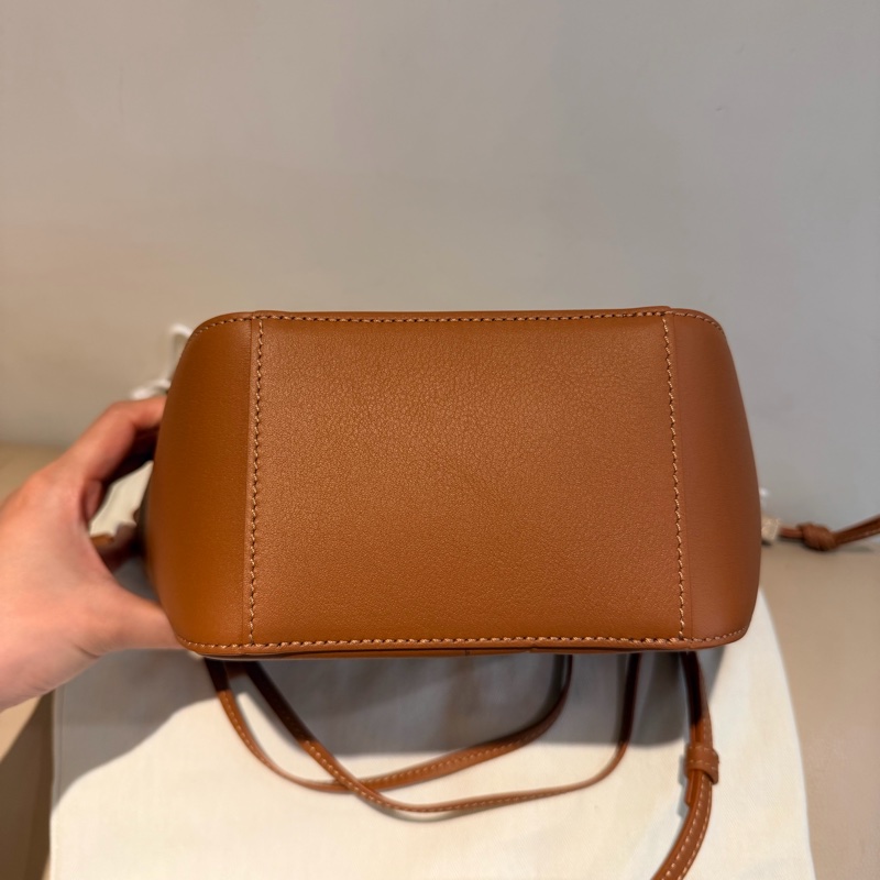 全新✨LOEWE Mini Hammock hobo 棕色-15