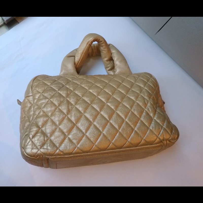 Chanel 金色皮革大保齡球包 cocoon-1