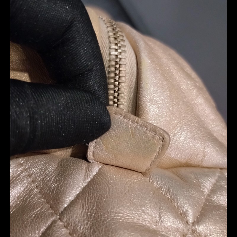 Chanel 金色皮革大保齡球包 cocoon-10