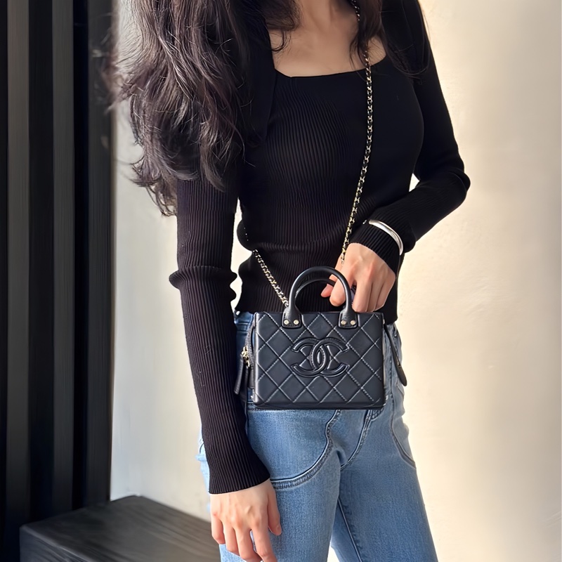不可能吧‼️近新品香奈兒 Vanity 居然釋出了😍-1
