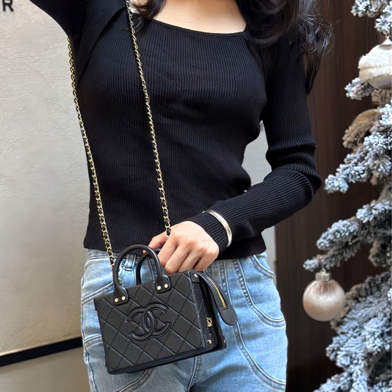 不可能吧‼️近新品香奈兒 Vanity 居然釋出了😍-2