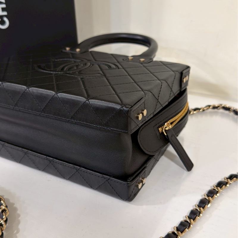 不可能吧‼️近新品香奈兒 Vanity 居然釋出了😍-6