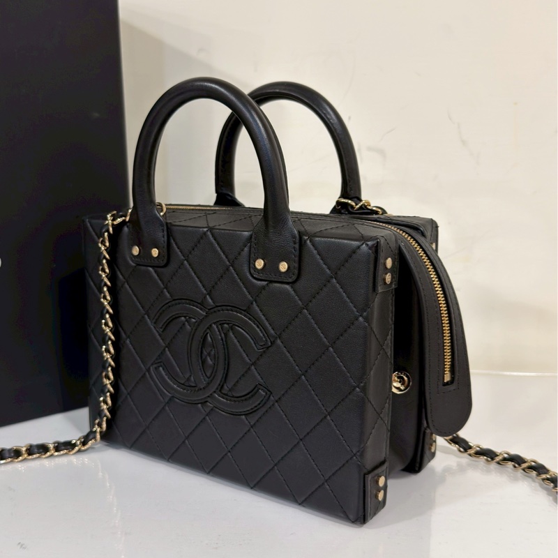 不可能吧‼️近新品香奈兒 Vanity 居然釋出了😍-9