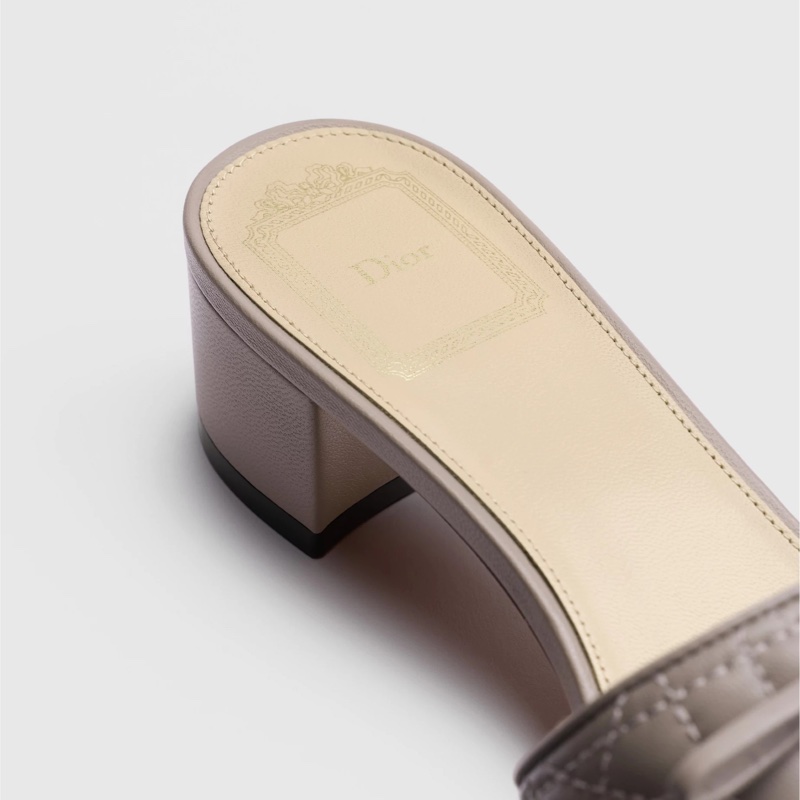 Dior 女士 Dior Cannage 高跟涼鞋35 35.5 36 36.5 37 37.5 38 39 39.5 40碼跟高: 3.5cm-4