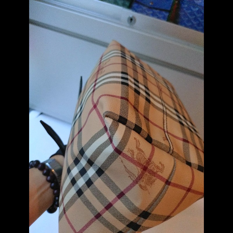 Burberry 黑把英系格紋PVC 扇形托特包-9
