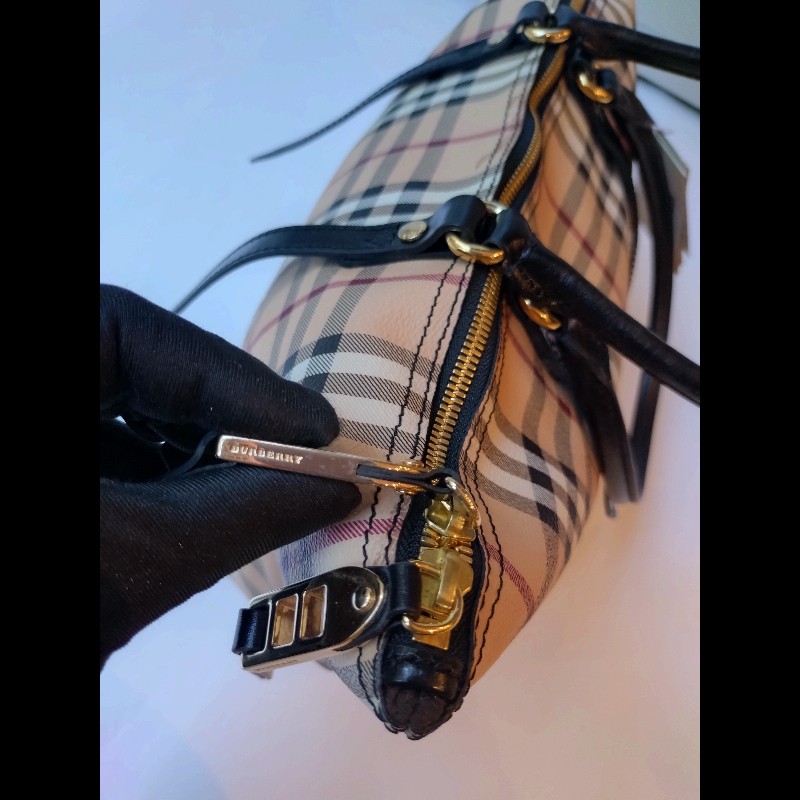 Burberry 黑把英系格紋PVC 扇形托特包-20
