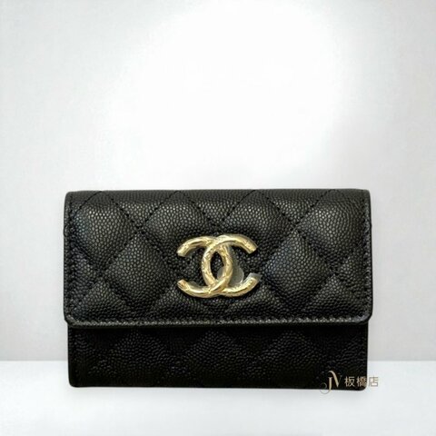 JS1421-CHANEL黑荔枝淡金雕刻雙C logo限量下蓋零錢卡包AP3978