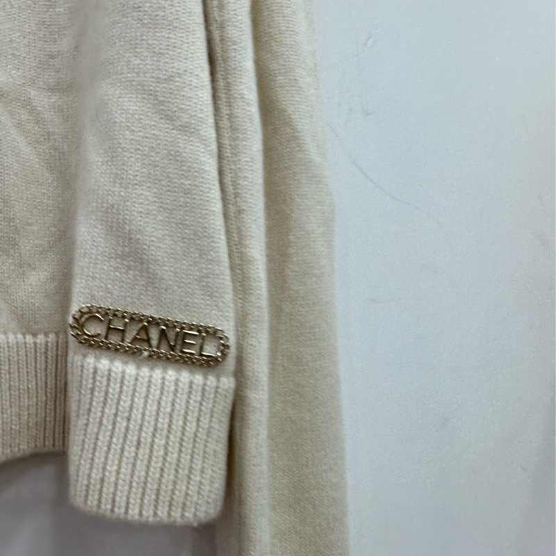 Chanel 鏈條白色羊絨露肩針織衫 34碼-2
