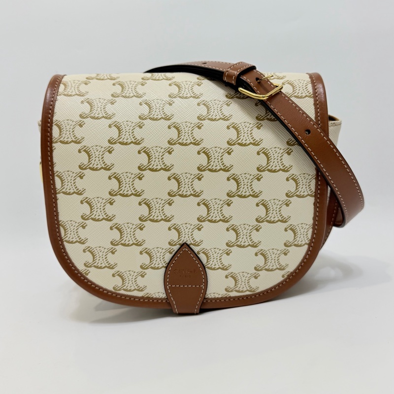 Lisa同款Celine 米白馬鞍包PVC咖牛皮邊金釦Medium folco-7