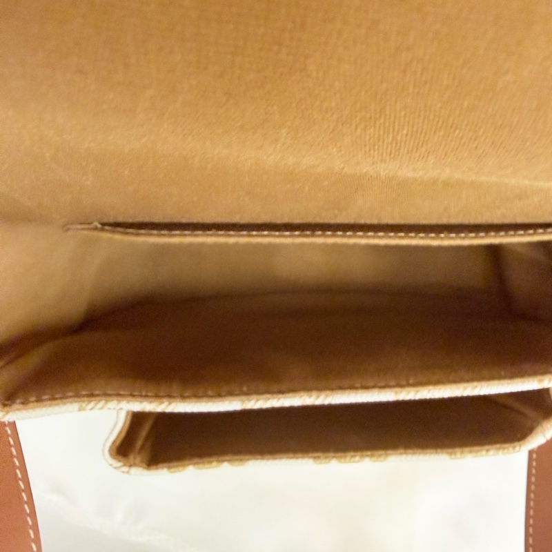 Lisa同款Celine 米白馬鞍包PVC咖牛皮邊金釦Medium folco-31