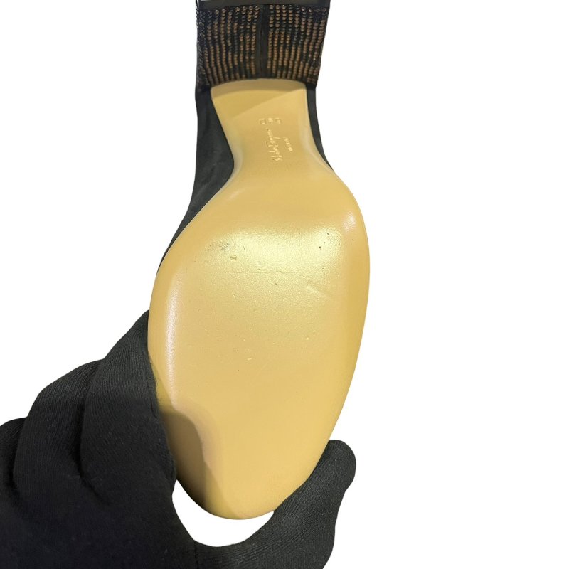 【美收精品】FERAGAMO黑色跟鞋 5-259-10