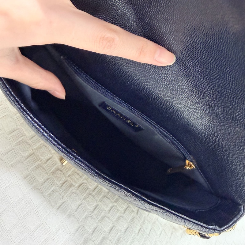 Chanel CF20 深藍色荔枝牛皮金釦雙穿鍊拼雙 C logo 金屬環斜背包-7