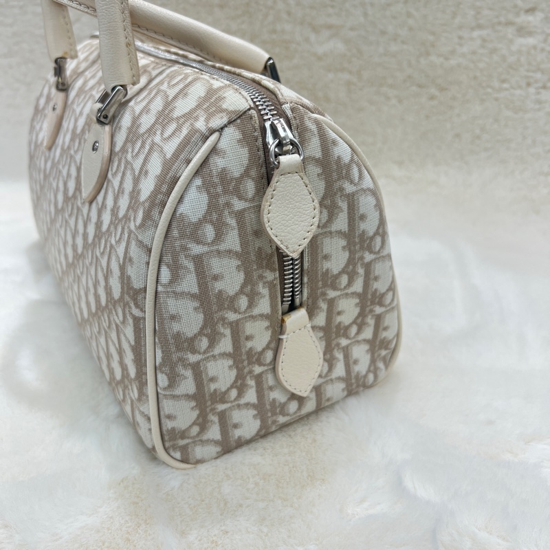 Christian Dior 的經典波士頓包 XC556-2