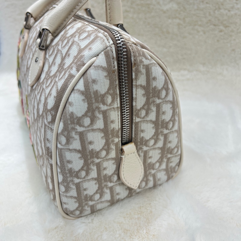 Christian Dior 的經典波士頓包 XC556-3
