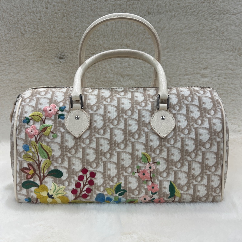 Christian Dior 的經典波士頓包 XC556-5